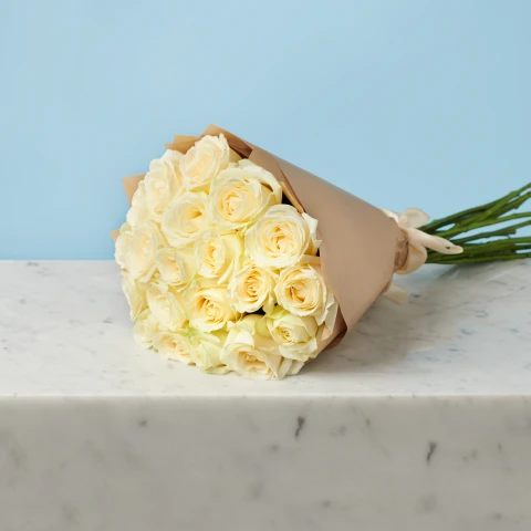 20 Premium White Roses